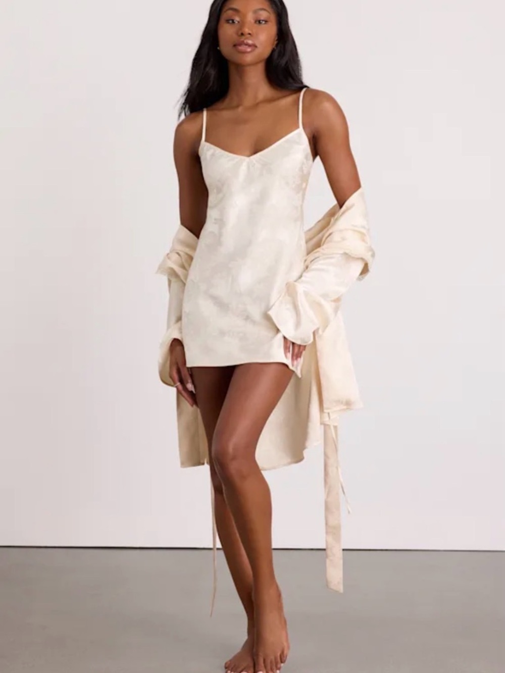 NWT Lulu's Lyria Champagne Satin Jacquard Slip and Robe Set